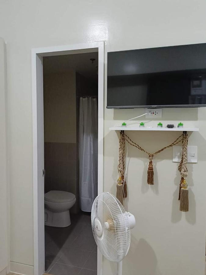 Budget Accommodation Holland Park Condominium Southwoods Binan Laguna Jalang Экстерьер фото