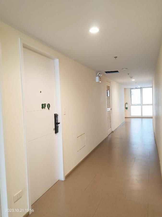 Budget Accommodation Holland Park Condominium Southwoods Binan Laguna Jalang Экстерьер фото